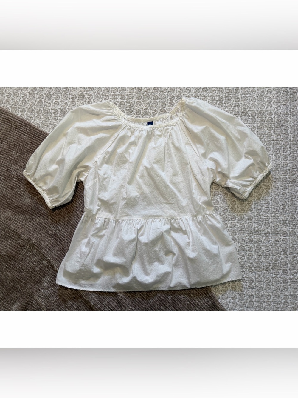 Old Navy Puff Sleeve Cut Out Babydoll Top - L - EUC!